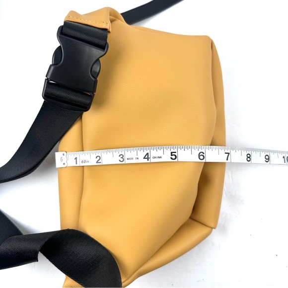 Expression NYC Park Avenue Vegan Yellow Mustard Belt Bag Brand New - Picture 10 of 12
